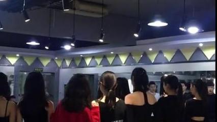 潍坊市哪里有提供空姐模特服务电话『±微信:akg459』¤ –